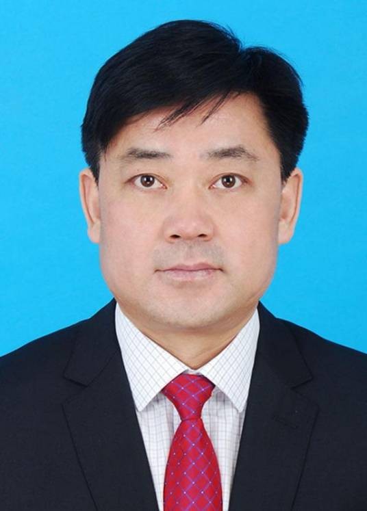 黄河（赤峰市文化和旅游局党组书记、局长）