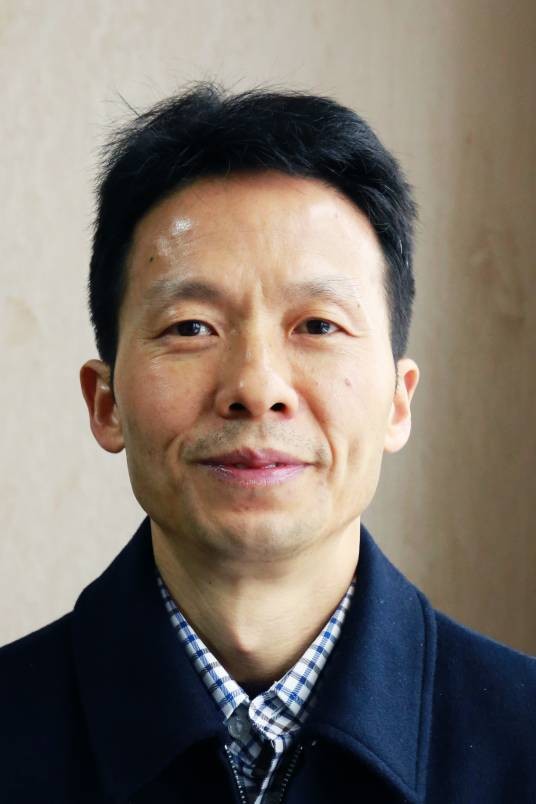 唐军（重庆市潼南区委教育工委委员、区教委副主任）