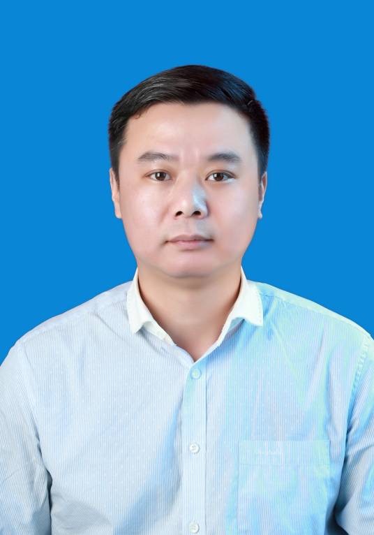 王平（长沙市开福区教育局党组成员、副局长）