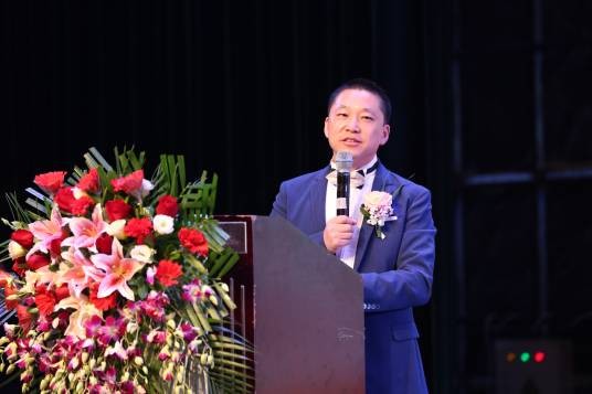 高锋（华民慈善基金会副秘书长）