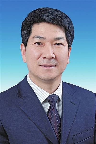 焦石（甘肃省委副秘书长、省委办公厅主任）