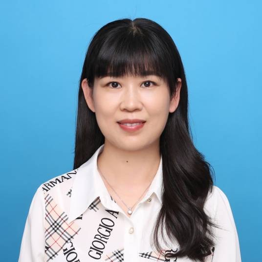 代丽（首都市民学习之星、公职律师）