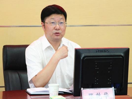 张乾华（四川省第十一届纪律检查委员会副书记）