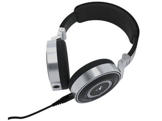 AKG K267