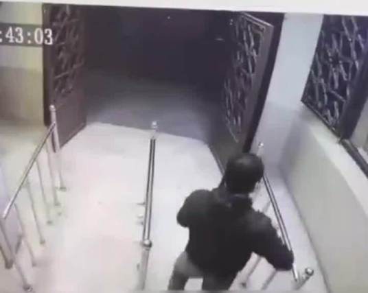 10·26伊朗设拉子恐怖袭击事件