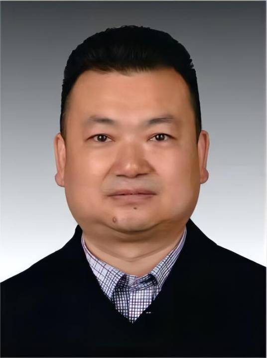 汪国林（四川省阿坝州经济和信息化局党组成员、副局长）