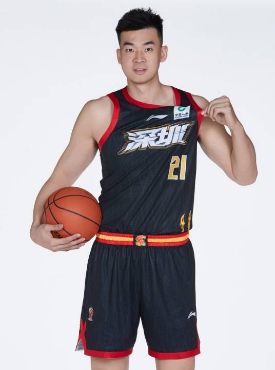 李慕豪