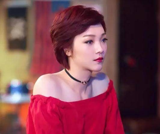 赛琳娜(都市爱情创业剧《我在北京等你》中的角色)
