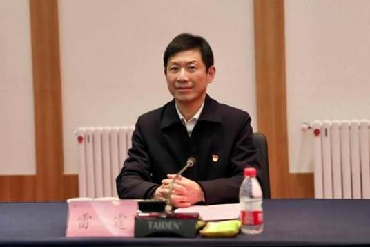 雷霆(郑州升达经贸管理学院党委书记)