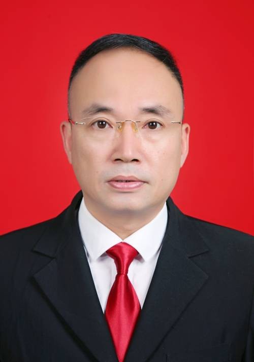 李建强(浙江省临海市农业农村局党委委员、副局长、市委农办专职副主任、市乡村振兴局副局长)
