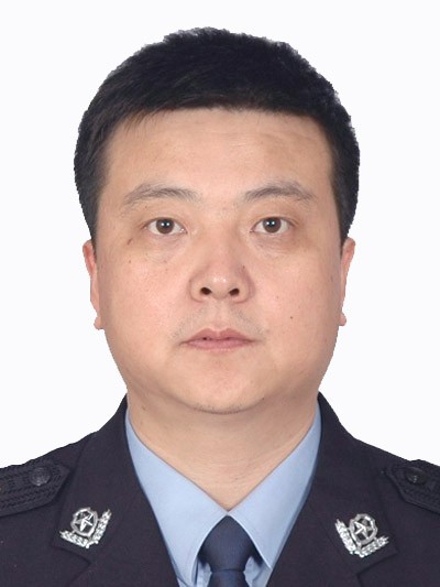 张念东(深圳市盐田区政府副区长、盐田公安分局局长)