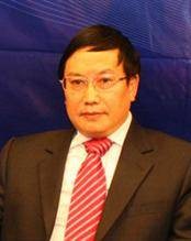 杨再平（中国银行业协会原专职副会长）