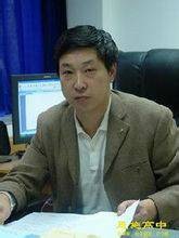 邱建华（恩施高中原党委书记）