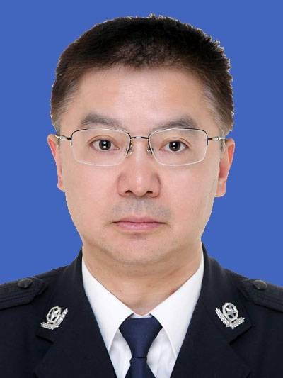 徐贵强（四川省公安厅政保总队总队长）