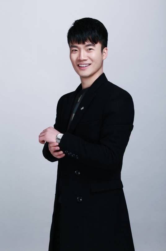 李砚（作曲家、中国音乐制作人、心乐理创始人CEO）