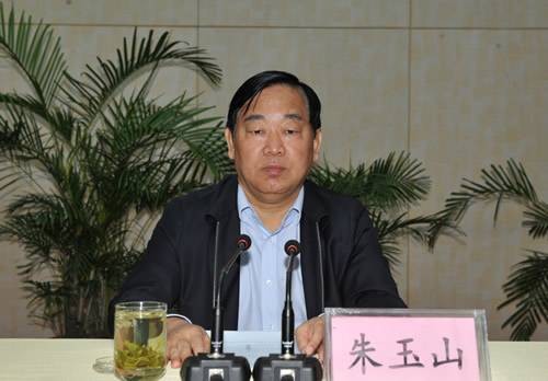 朱玉山(河南省教育厅党组成员、省招生办公室主任)
