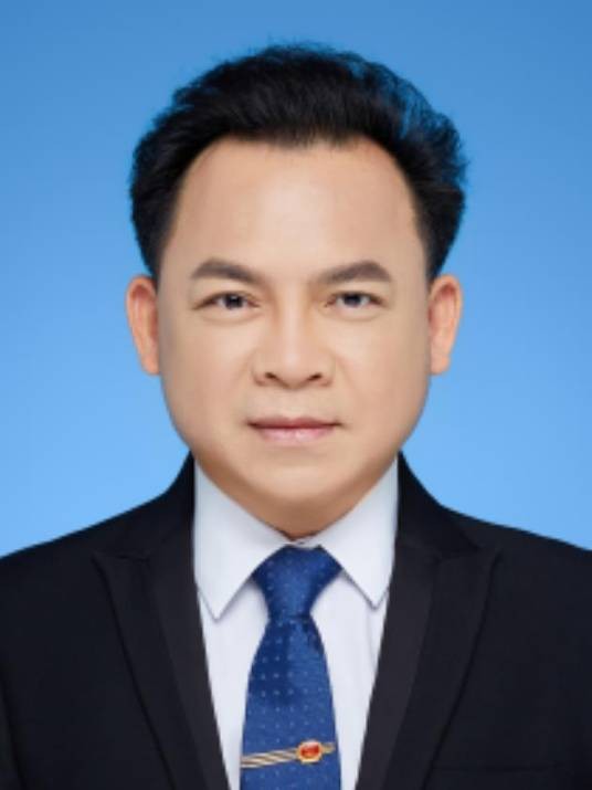 李锋（海南省人力资源和社会保障厅党组书记、厅长）
