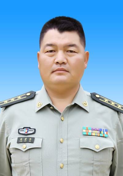 杨建伟（山西省陵川县委常委、人武部部长）