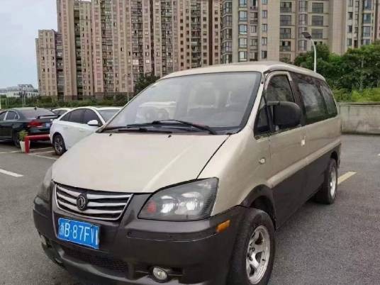 2013款菱智 M3 1.6L 7座舒适型