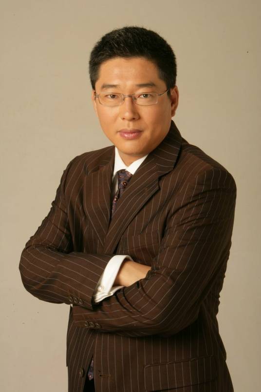 刘建宏（央视《足球之夜》节目原制片人、足球解说员）