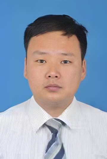 李卫政（河南省商丘市民权县人民政府党组成员、副县长）