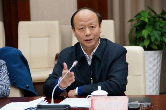 江建平(江苏省人大财经委员会原主任)