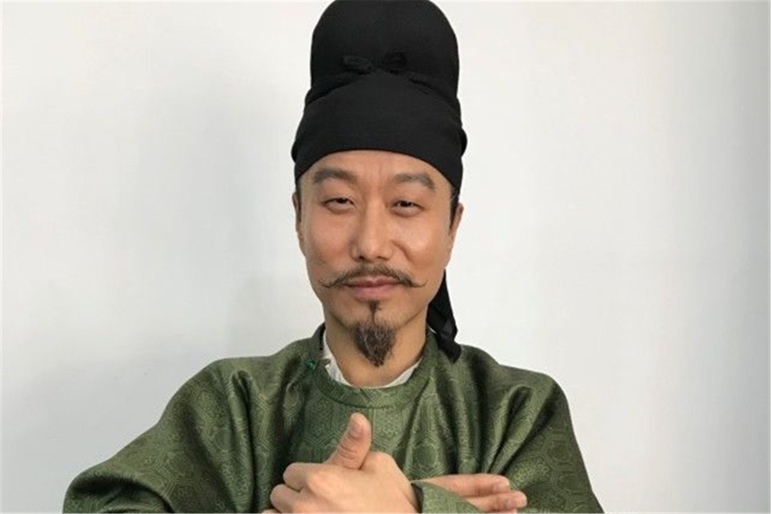 《长安十二时辰》里的小角色吉温,看似简单,但在历史上可不简单!他在历史上的原型究竟是谁?