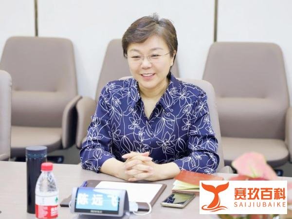 哈尔滨市副市长陈远飞一行莅临深圳市黑龙江商会和深水海纳集团座谈交流