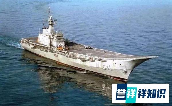 泰国出动航母对抗台风！中国网友：真没见过世面