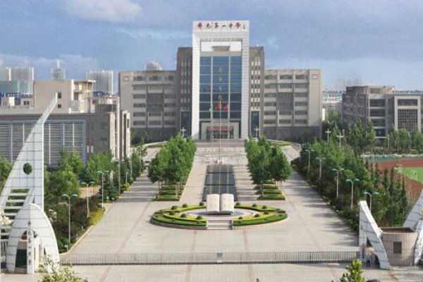 复课去寿光一中好还是昌乐一中好？