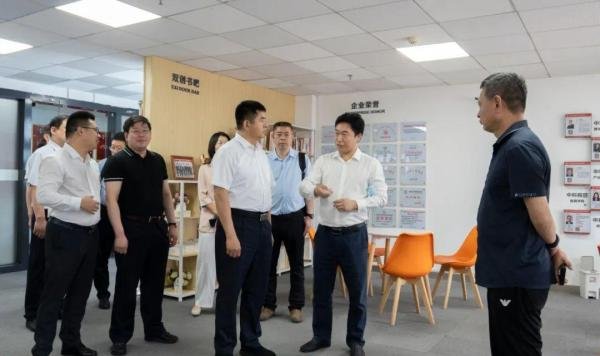 青岛莱西市委书记周科一行莅临中科为考察调研