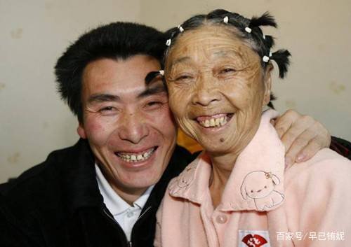 当年25岁的小伙李玉成，娶了60岁的老阿姨，他们现在过得怎样呢？