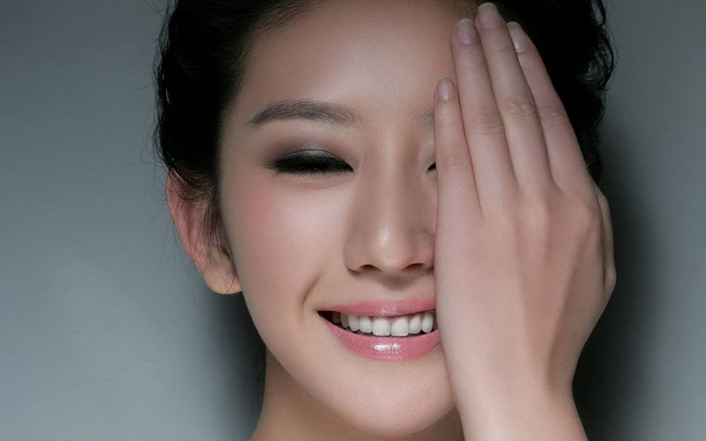 唐一菲给粉丝发了六万红包,你喜欢花钱直爽的女人吗?