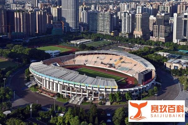 足球报:若恢复主客场制,各队必须有备用主场且做好赛会制预案