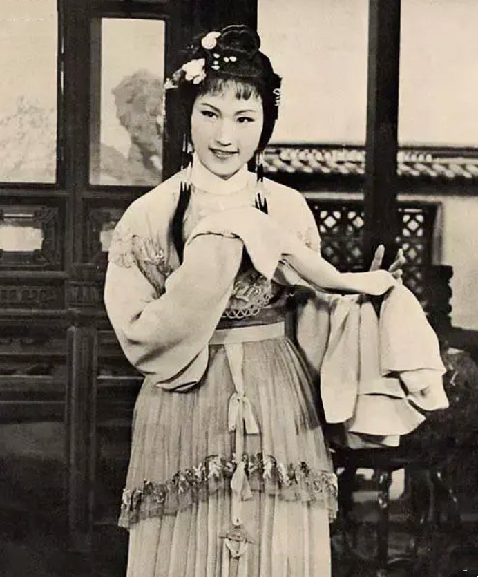 越剧“林妹妹”王文娟去世,她究竟是因何去世的?