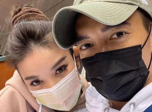 39岁许维恩宣布接受小6岁下属求婚，男方有何背景？