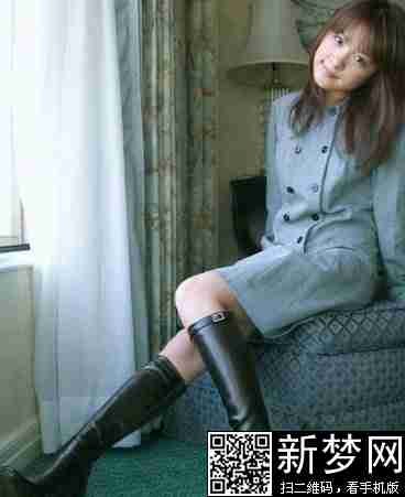 堤莎也加的个人经历