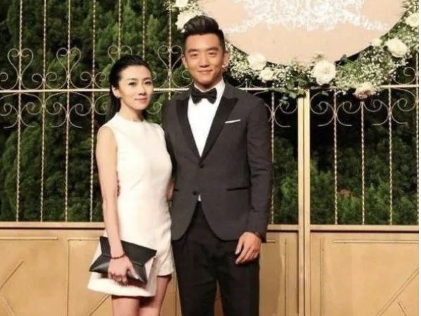郑恺宣布今年将办婚礼,他曾经和杨颖只是炒作吗?