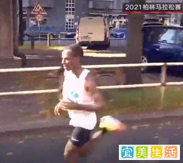 2:05:45!阿多拉夺冠柏林马拉松!贝克勒获得第三名,没能破世界纪录……