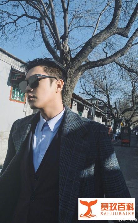张若昀回应打过唇钉：狂野男孩亲自回应 滴水不漏习惯了