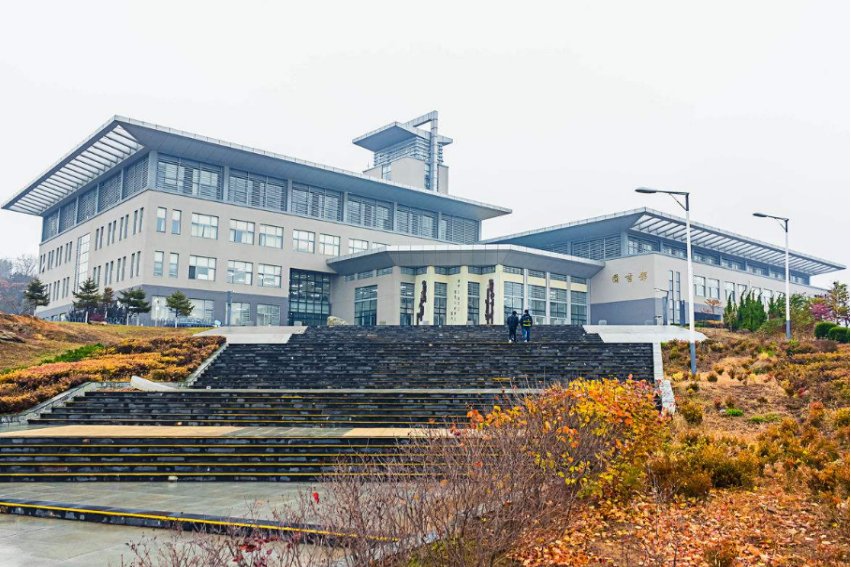 大连分数低的二本大学