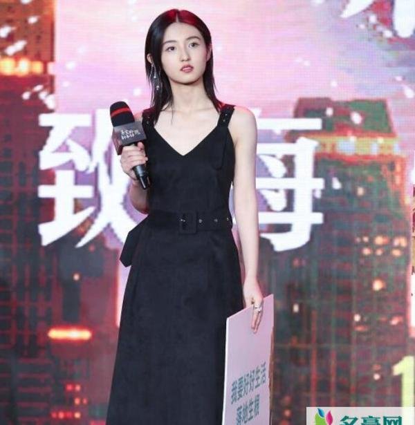 张子枫北电艺考第三 第一名还获得了上戏全国第一