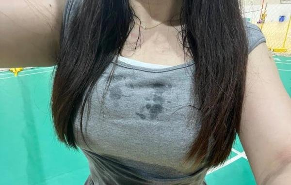 为什么男生总喜欢在女生后面呢？