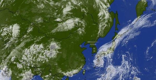 罕见特大暴雨闯入北方，已是秋凉咋还这么能下？分析：水汽异常