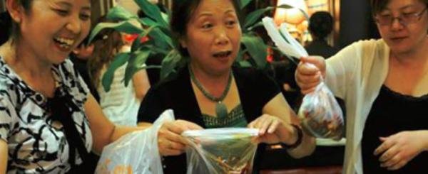 青海餐饮恢复营业，怎么外出就餐