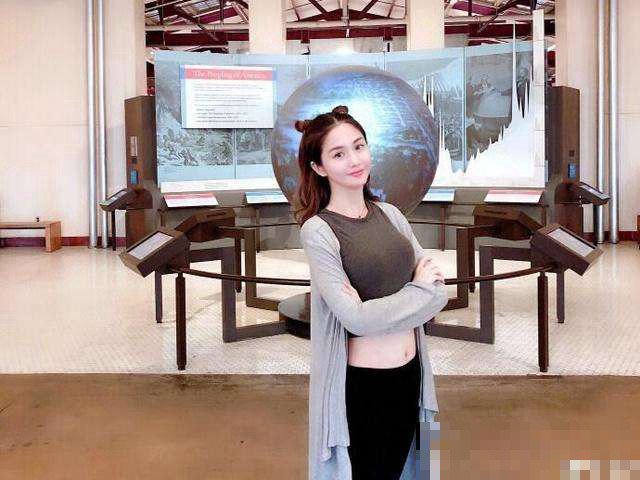 蓝燕3d电影《极乐宝鉴》是真裸戏吗