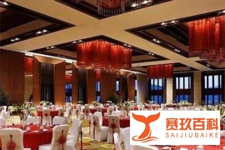 在昆明办婚礼需要知道的：昆明婚宴酒店价格一般是多少？