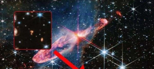 韦伯望远镜在深空拍到一个“大问号”，难道宇宙是被模拟出来的？