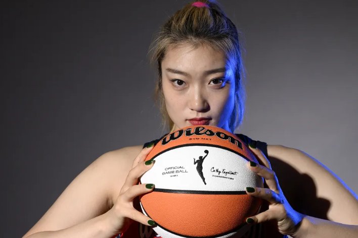 女篮9号李梦多高