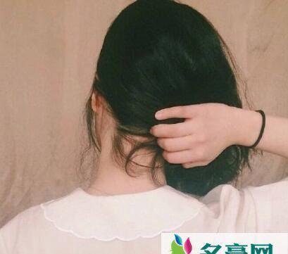 深圳出租屋故事,女孩为了真爱放下那段荒唐的过去